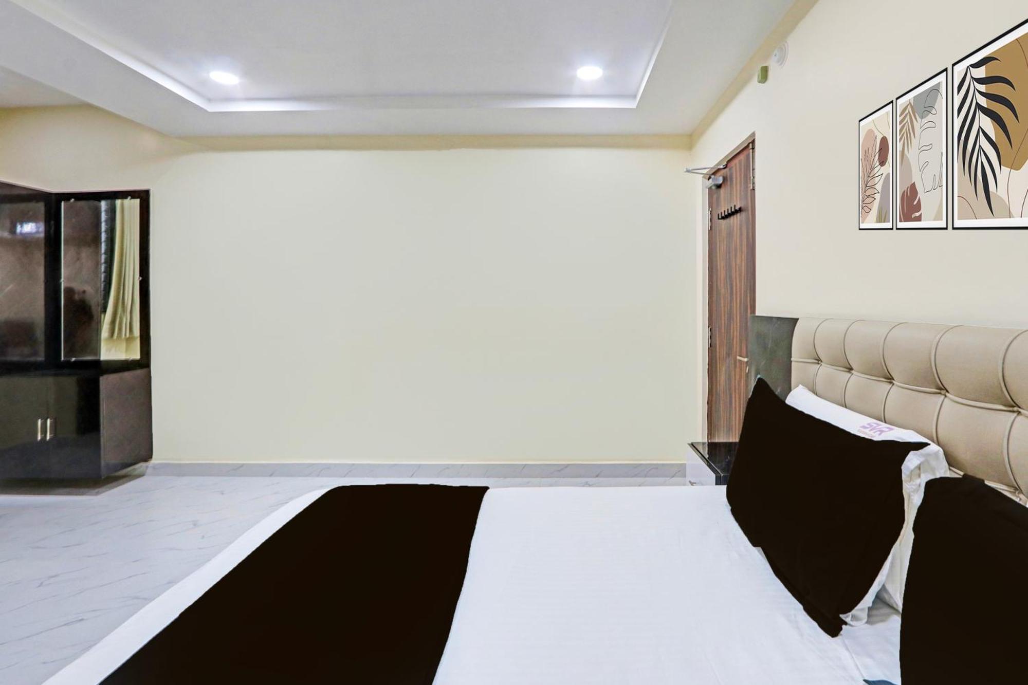 Super Hotel O Sri Vishnu Residency Kottapalli Екстер'єр фото